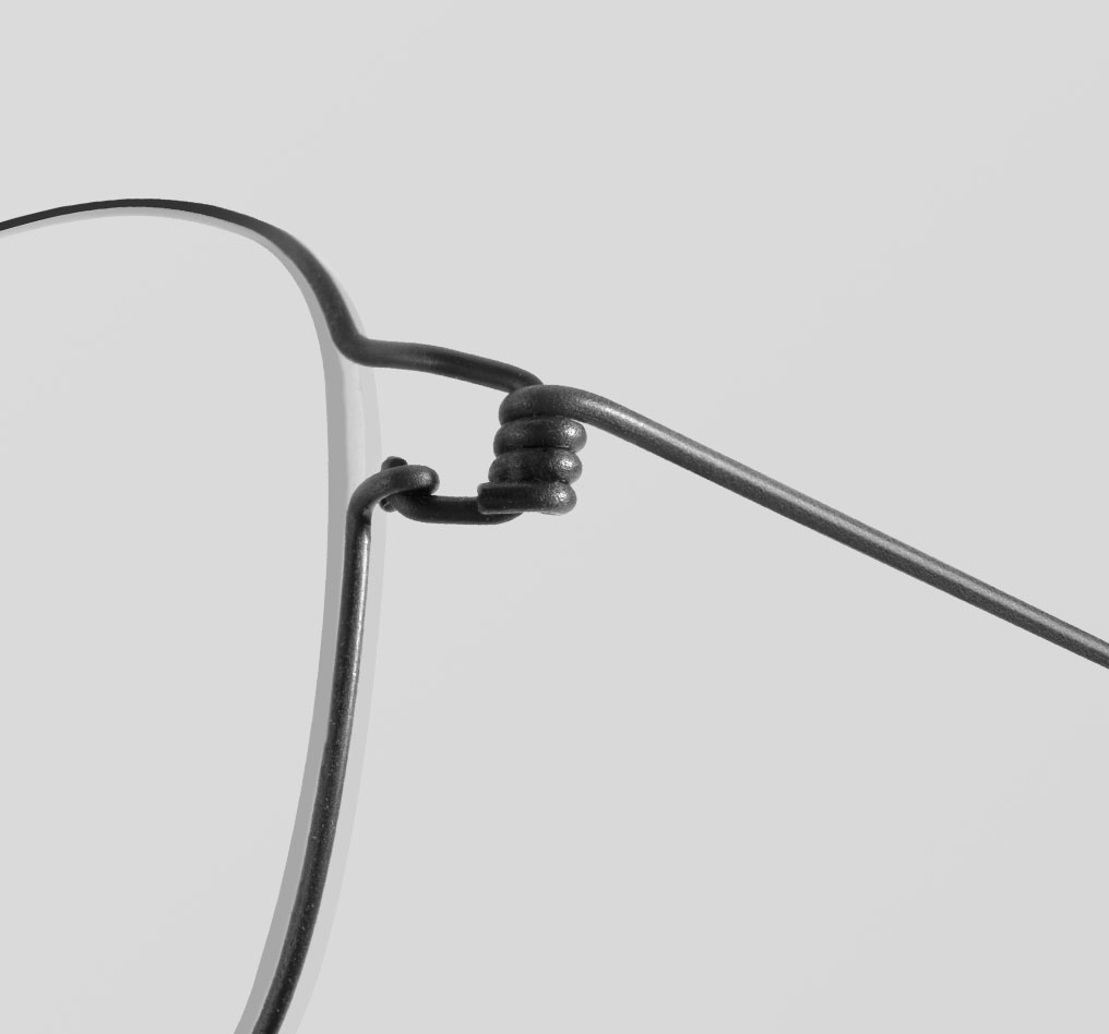 Detail of LINDBERG air titanium rim screwless glasses hinge
